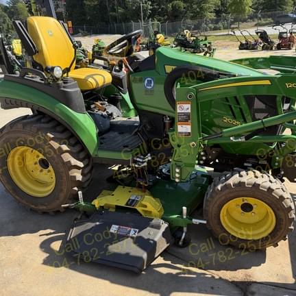 Image of John Deere 2025R equipment image 3