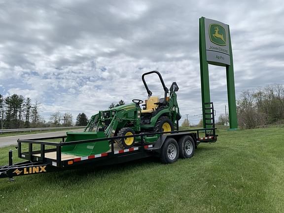 Image of John Deere 2025R equipment image 1