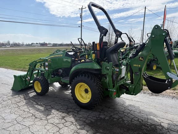 Image of John Deere 2025R equipment image 1