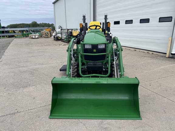 Image of John Deere 2025R equipment image 1