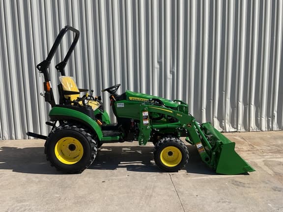 Image of John Deere 2025R equipment image 1