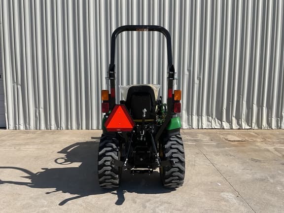 Image of John Deere 2025R equipment image 3