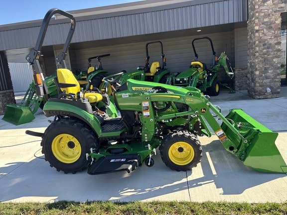 Image of John Deere 2025R equipment image 2