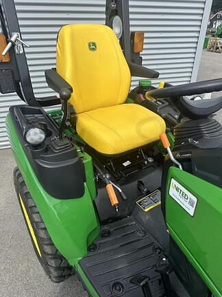 Image of John Deere 2025R equipment image 1