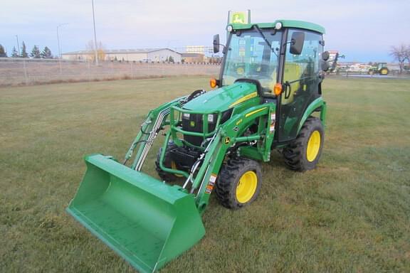 Image of John Deere 2025R equipment image 1