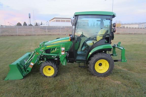 Image of John Deere 2025R equipment image 1