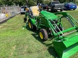 Image of John Deere 2025R equipment image 2