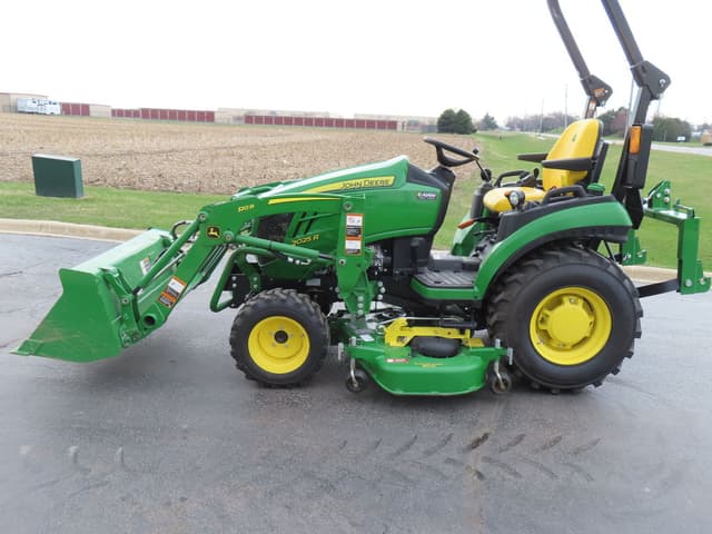 Image of John Deere 2025R equipment image 1