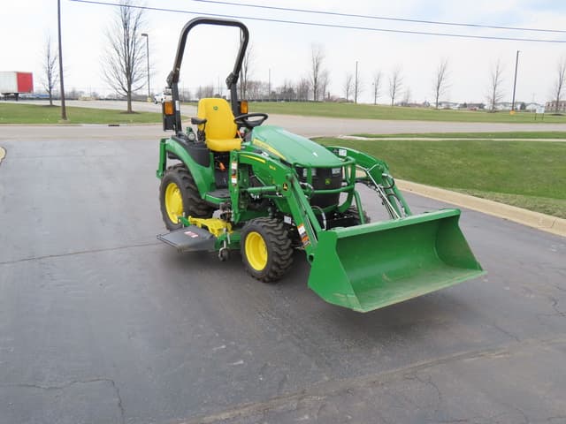 Image of John Deere 2025R equipment image 3