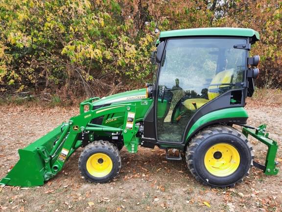 Image of John Deere 2025R equipment image 2