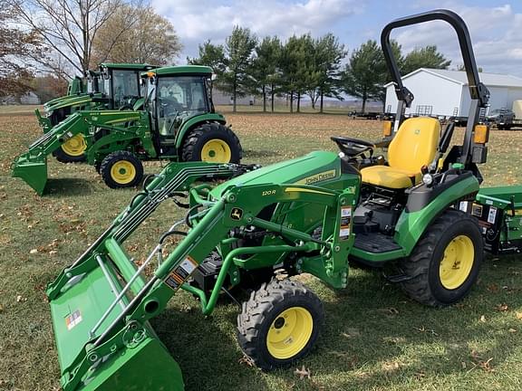 Image of John Deere 2025R equipment image 1