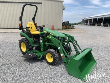Main image John Deere 2025R