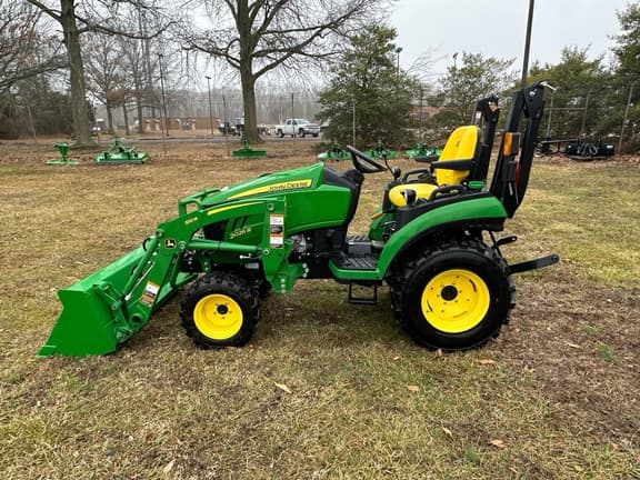 Image of John Deere 2025R equipment image 3