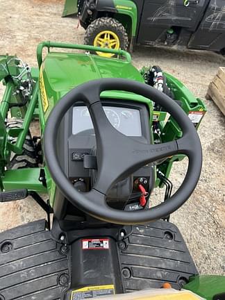 Image of John Deere 2025R equipment image 1