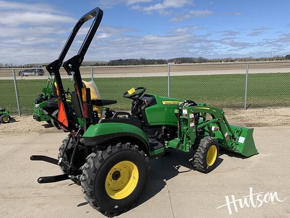 Image of John Deere 2025R equipment image 2