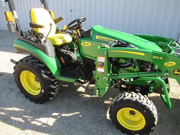 Image of John Deere 2025R equipment image 2