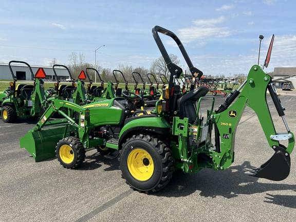 Image of John Deere 2025R equipment image 1