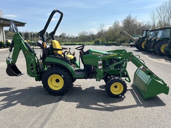 2025 John Deere 2025R Equipment Image0