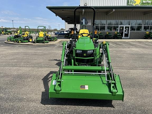 Image of John Deere 2025R equipment image 1