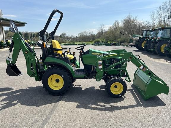 Image of John Deere 2025R equipment image 3