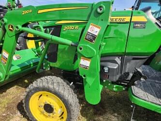 Image of John Deere 2032R equipment image 1