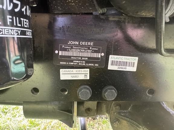 Image of John Deere 2032R equipment image 3