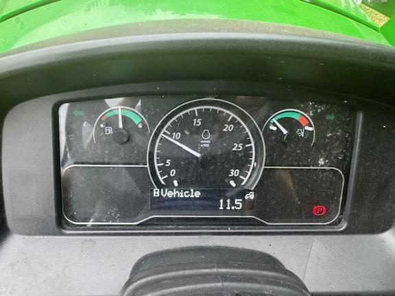 Image of John Deere 2032R equipment image 2