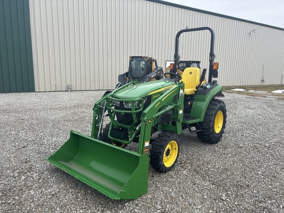 2024 John Deere 2032R Equipment Image0
