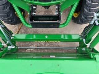 Image of John Deere 2032R equipment image 4