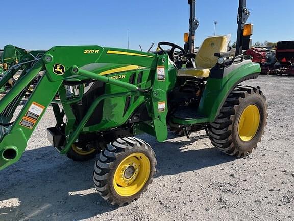 Image of John Deere 2032R Primary image