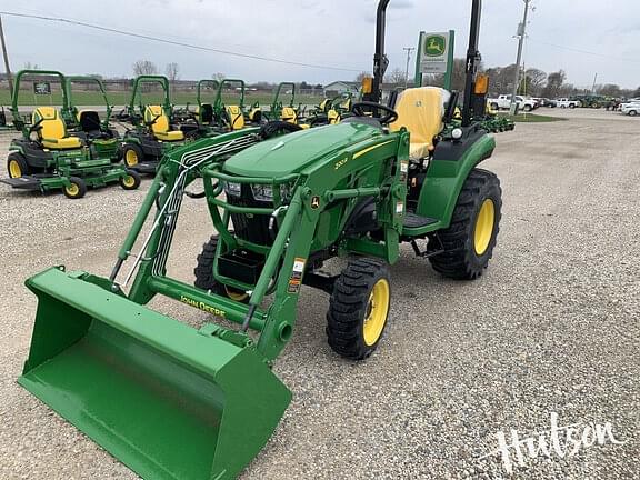Image of John Deere 2032R equipment image 1