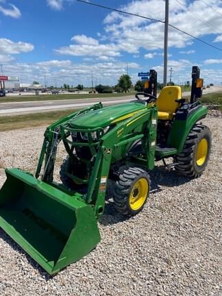 Image of John Deere 2032R Primary image