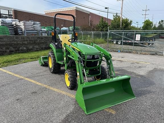 Image of John Deere 2032R Primary image