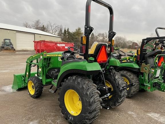 Image of John Deere 2032R equipment image 3