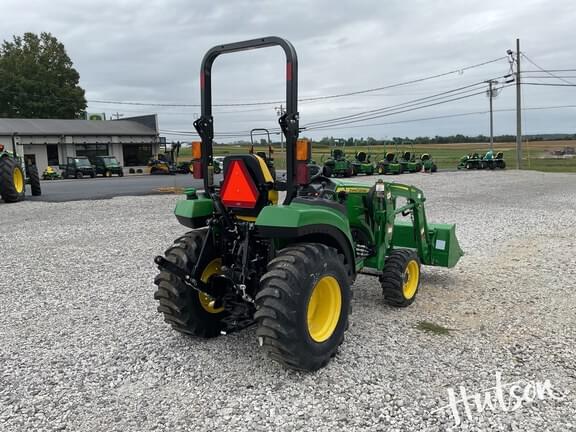 Image of John Deere 2032R equipment image 4