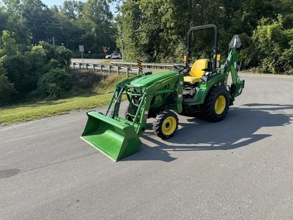 Image of John Deere 2032R equipment image 2