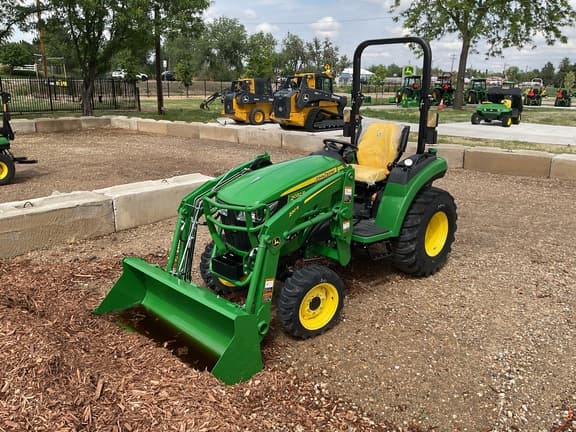 Image of John Deere 2032R Primary image