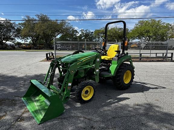 Image of John Deere 2032R Image 0