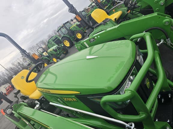 Image of John Deere 2038R equipment image 3