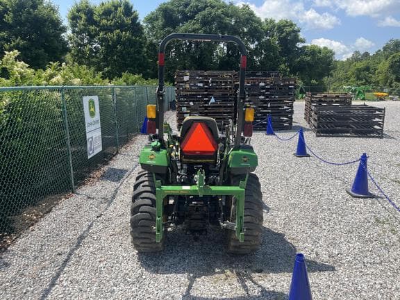 Image of John Deere 2038R equipment image 3