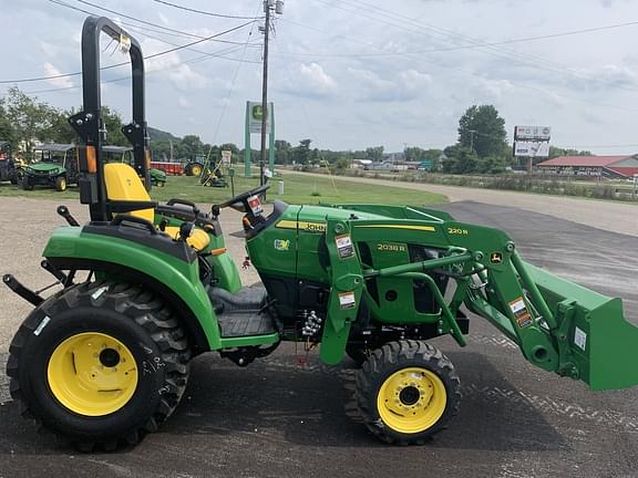 Image of John Deere 2038R equipment image 2