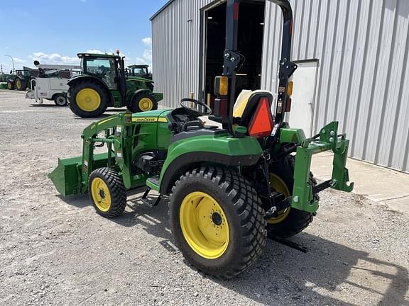 Image of John Deere 2038R equipment image 2