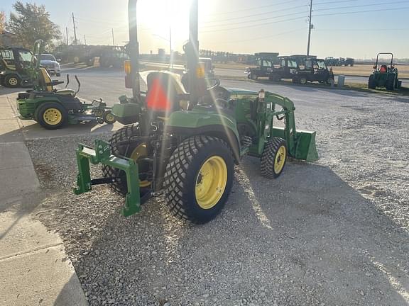 Image of John Deere 2038R equipment image 3