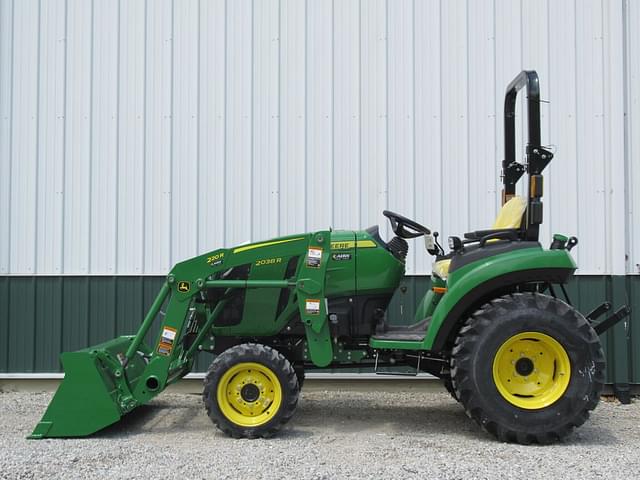 Image of John Deere 2038R equipment image 1