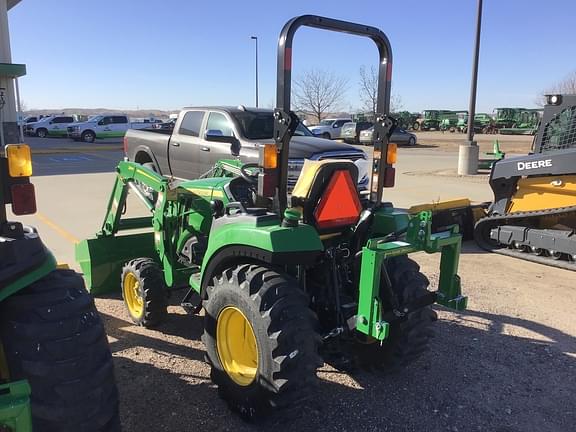 Image of John Deere 2038R equipment image 2