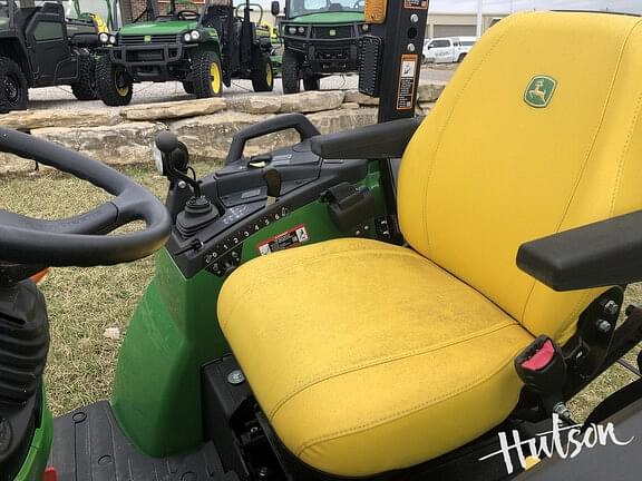 Image of John Deere 2038R equipment image 3