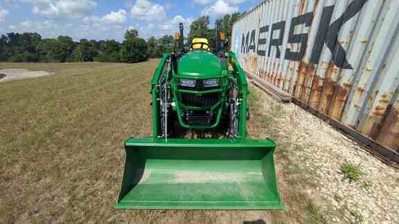 Image of John Deere 2038R equipment image 2