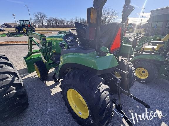 Image of John Deere 2038R equipment image 2