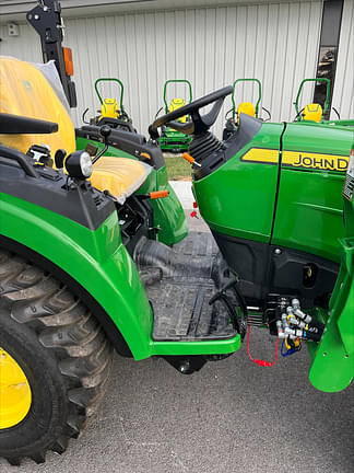 Image of John Deere 2038R equipment image 3