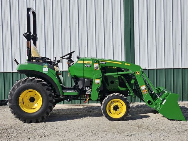 Image of John Deere 2038R equipment image 3